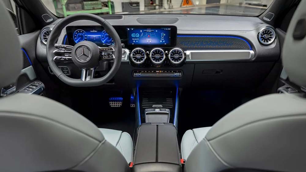 Mercedes EQB получава увеличен обхват, актуализирана технология и намаление от £2,500 с фейслифта за 2024 г.